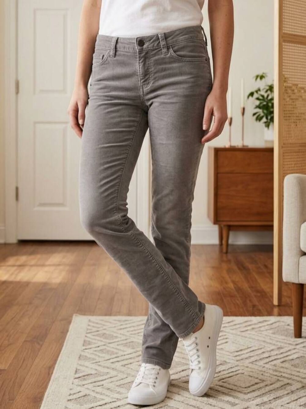 ☔️🔹️Loft Gray Lightweight Straight Leg Corduroy Jeans Size 6